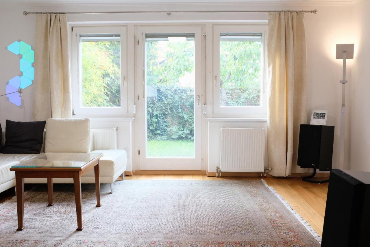 Town House Near Metro & Vienna City Center Экстерьер фото