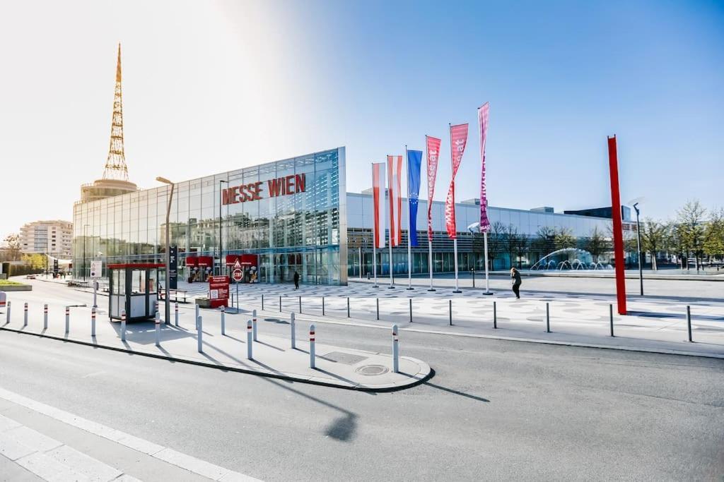 Town House Near Metro & Vienna City Center Экстерьер фото